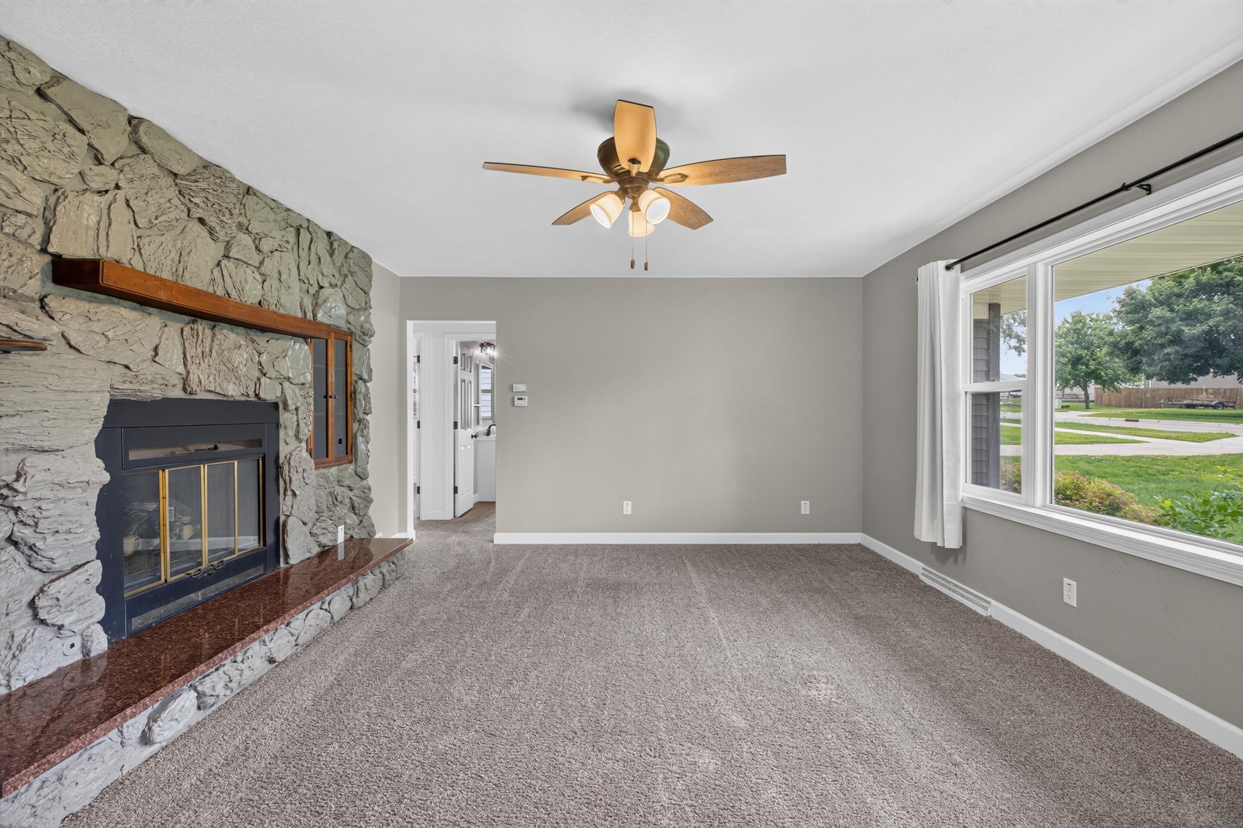 Residential in Elk Run Heights 5