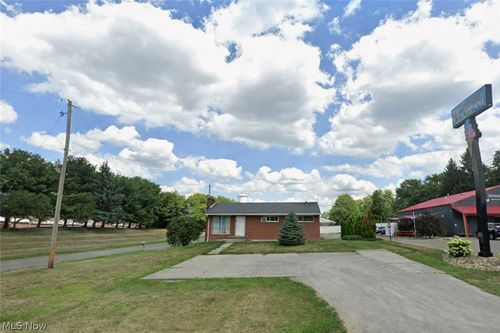 2150 Beechwood Ave, Alliance, OH, 44601-4426 | Card Image