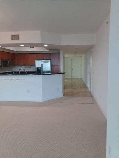 2003 - 15051 Royal Oaks Ln, Condo with 3 bedrooms, 3 bathrooms and null parking in North Miami FL | Image 3