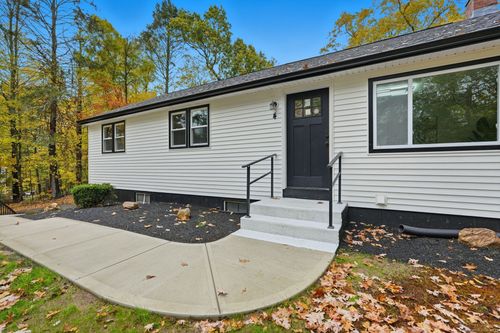 4 Hemlock Cir, Somers, CT, 06071-2140 | Card Image