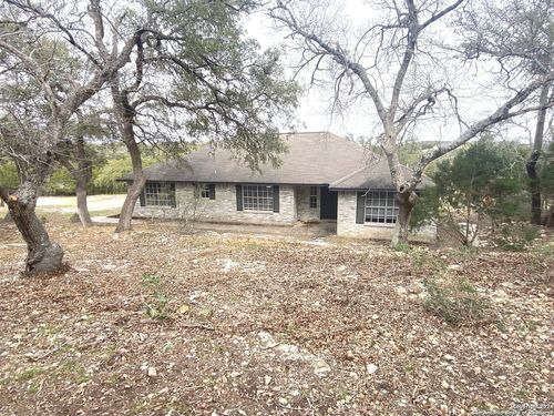 576 Gallagher Dr, Canyon Lake, TX, 78133-6439 | Card Image