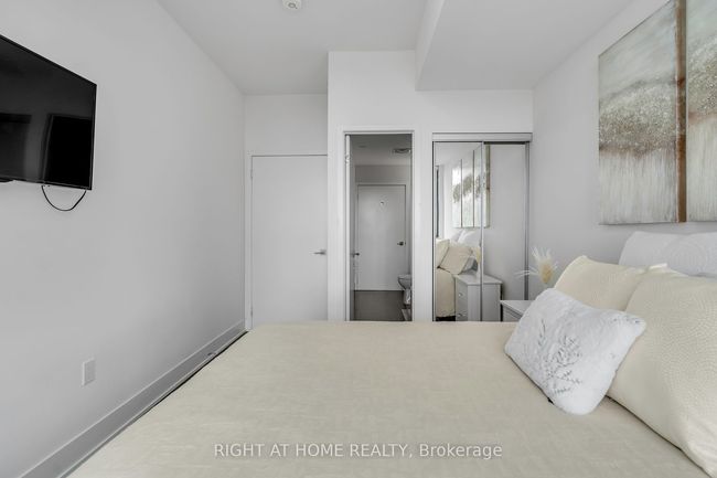 2303 - 2916 Highway 7, Condo with 2 bedrooms, 2 bathrooms and 1 parking in Vaughan ON | Image 20