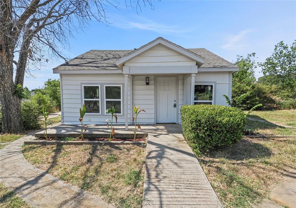 Cowan St, Fort Worth, TX 76105