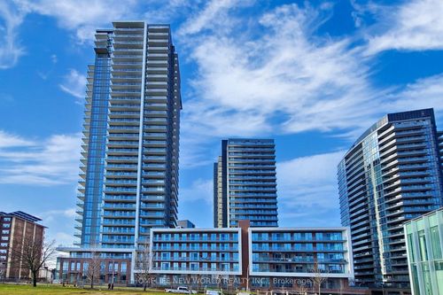 317-32 Forest Manor Road, North York, ON, M2J0H2 | Card Image