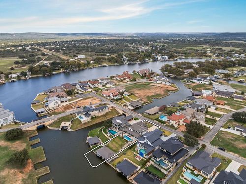 202 Clearwater Dr, Kingsland, TX, 78639-4571 | Card Image