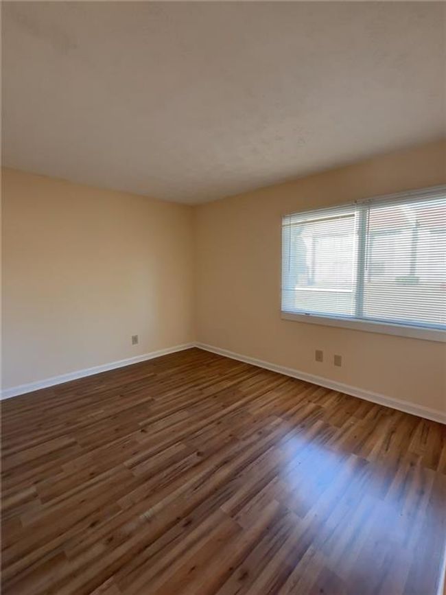 APT-303 - 3575 Oakvale Rd, Condo with 4 bedrooms, 2 bathrooms and 2 parking in Decatur GA | Image 15