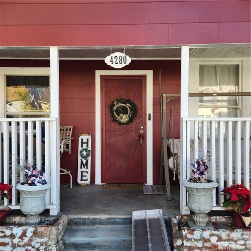 4280 9th St, Riverside, CA, 92501-3104 | Card Image