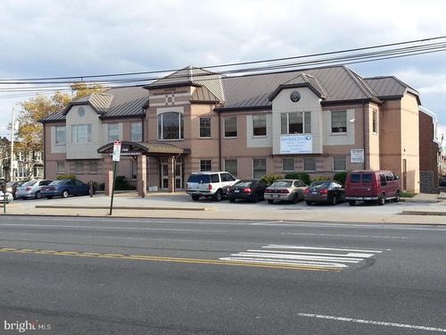 ll-7439 Frankford Ave, PHILADELPHIA, PA, 19136-3600 | Card Image