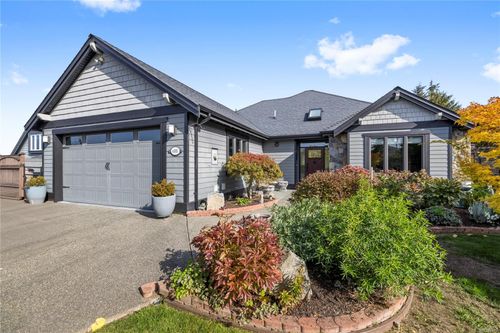 688 Lowry'S Rd, French Creek, BC, V9P2N9 | Card Image