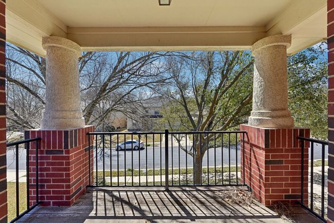 3998 Lord Byron Cir, House other with 4 bedrooms, 4 bathrooms and 6 parking in Round Rock TX | Image 14