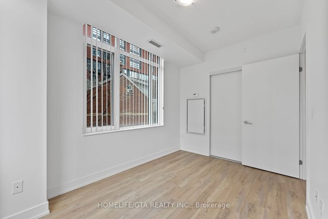 215 - 525 Adelaide St W, Condo with 3 bedrooms, 2 bathrooms and 1 parking in Toronto ON | Image 27