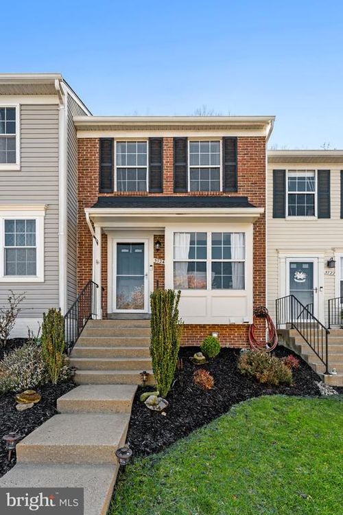5724 Osprey Ct, CLIFTON, VA, 20124-0917 | Card Image