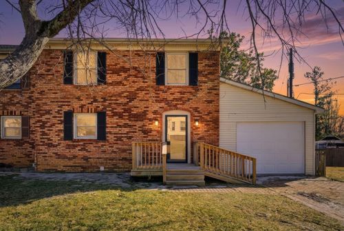 1420 Ridgecrest Dr, Lexington, KY, 40517-4058 | Card Image