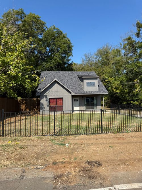 339 19th St Nw, Paris, TX, 75460-3801 | Card Image