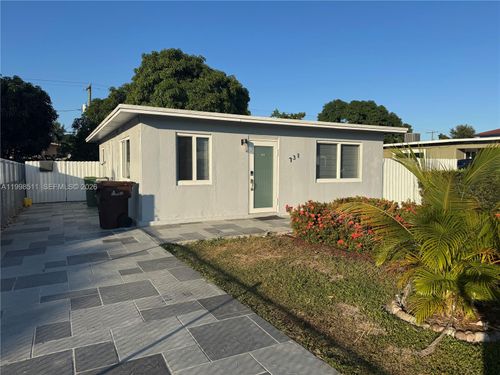 731 E 19th St, Hialeah, FL, 33013-4133 | Card Image