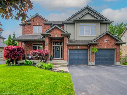 37 Kenneth Fried Pl, New Dundee, ON, N0B2E0 | Card Image