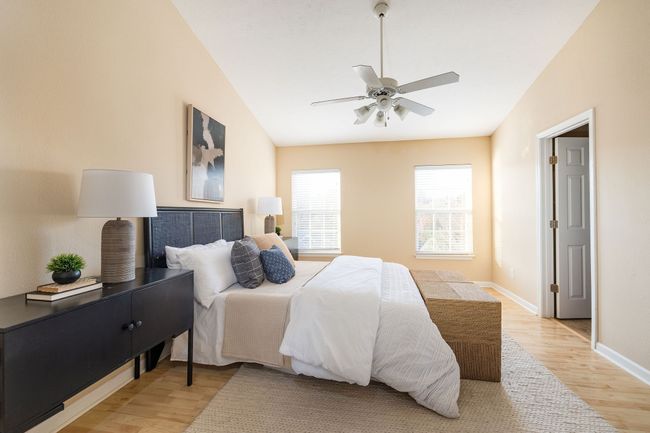 The primary suite offers a large walk-in closet & full bath. | Image 20