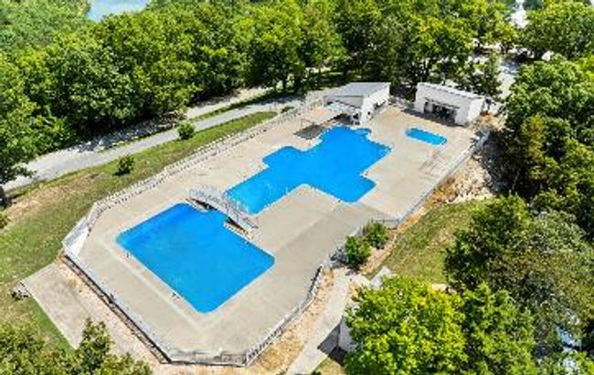 Pool Closer View | Image 20