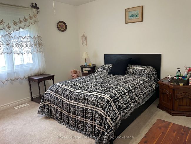 14 Garden Rd, Home with 4 bedrooms, 2 bathrooms and 2 parking in Goderich ON | Image 20