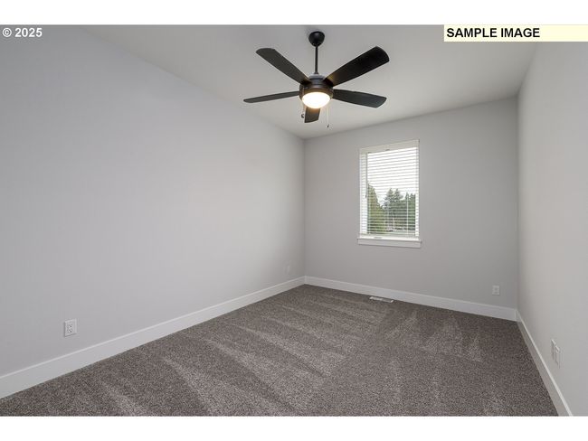 15209 Se Towers Ter, House other with 3 bedrooms, 3 bathrooms and 2 parking in Milwaukie OR | Image 19