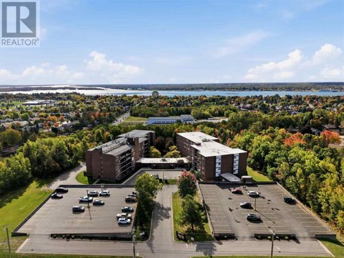 611-313 Macdonald Ave, Sault Ste. Marie, ON, P6B5Y9 | Card Image