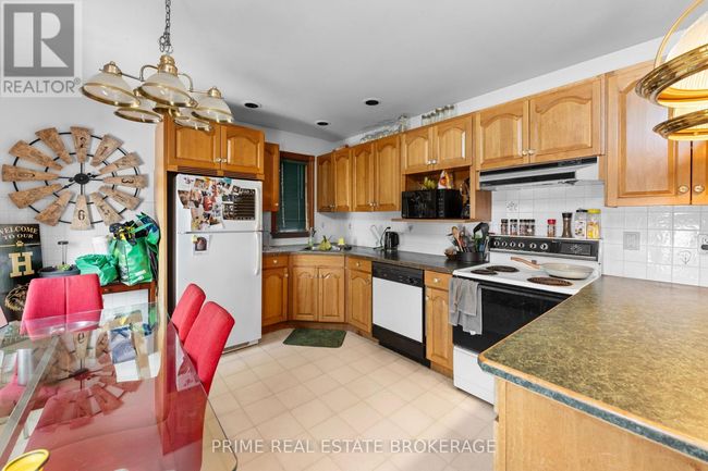 72797 Ravine Dr, House other with 7 bedrooms, 5 bathrooms and 22 parking in Zurich ON | Image 39