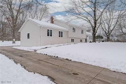 3076 Lander Rd, Pepper Pike, OH, 44124-5441 | Card Image