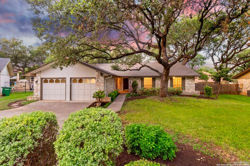 14310 Fox Fire Ln, San Antonio, TX, 78231-1606 | Card Image
