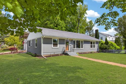 1803 Forres Ave, Saint Joseph, MI, 49085-1679 | Card Image