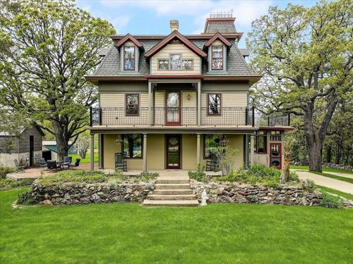 W310S7565 Arbor Drive, MUKWONAGO, WI, 53149 | Card Image