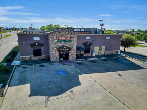 123 E Jefferson St, Grand Prairie, TX, 75051-1745 | Card Image