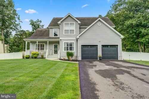 8 Edwards Ct, LITTLE EGG HARBOR TWP, NJ, 08087-3643 | Card Image
