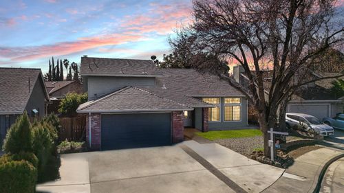 708 Bonneau Court, Patterson, CA, 95363 | Card Image