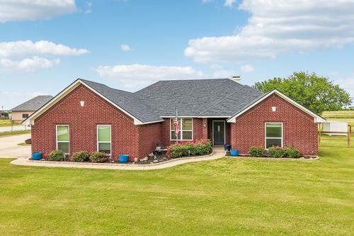 7793 Country View Ln, Sanger, TX, 76266-5151 | Card Image
