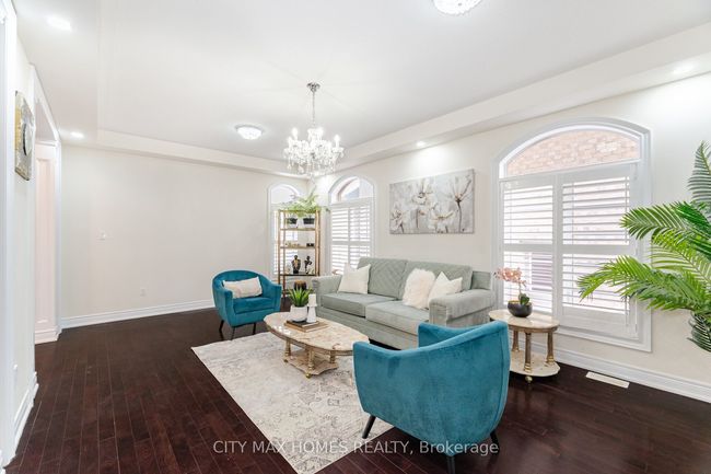 57 Beacon Hill Dr, House other with 7 bedrooms, 6 bathrooms and 4 parking in Brampton ON | Image 8