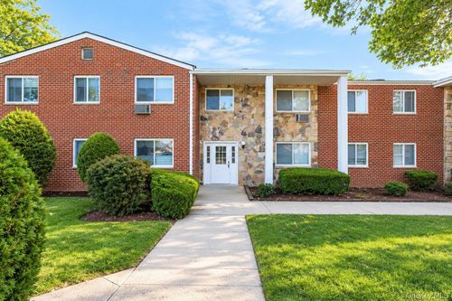 1b-9 Gadsen Place, New York, NY, 10314 | Card Image