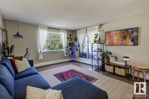 202-10432 76 Ave Nw, Edmonton, AB, T6E1L1 | Card Image
