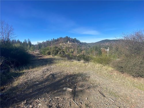 14733 Dove Dr, Cobb, CA, 95426 | Card Image