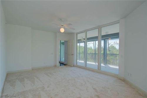 304-445 Cove Tower Dr, NAPLES, FL, 34110-6512 | Card Image
