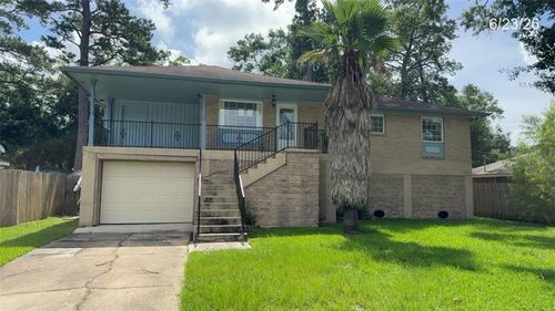 2127 Middle Dr, Slidell, LA, 70458-3846 | Card Image