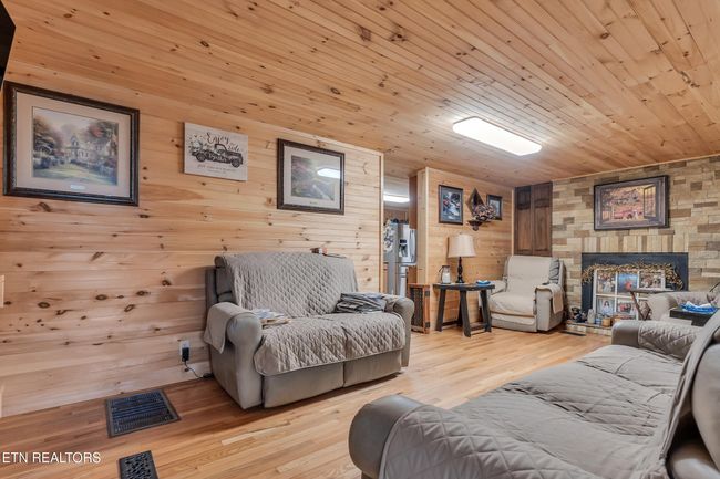 348 Cemetery Rd, House other with 4 bedrooms, 2 bathrooms and null parking in Pennington Gap VA | Image 43