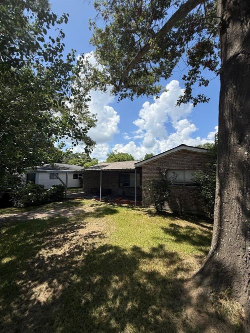 3410 Bowling Ln, Orange, TX, 77630-4516 | Card Image