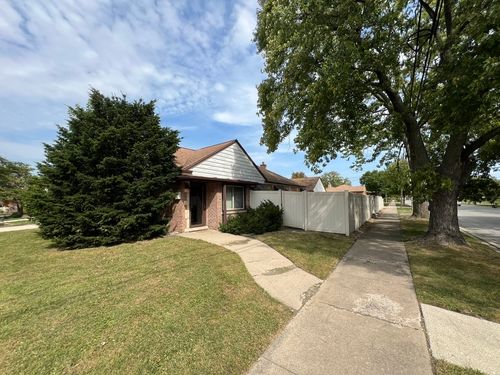 10059 S Spaulding Ave, Evergreen Park, IL, 60805-3444 | Card Image