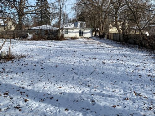 33961 Louise Ave, Clinton Twp, MI, 48035-4802 | Card Image