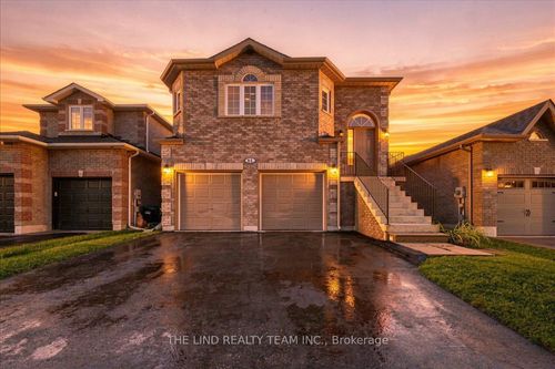 61 Mcintyre Dr, Barrie, ON, L4N5C5 | Card Image