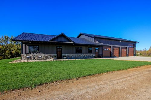 18496 Walden Ave, Hutchinson, MN, 55350-6629 | Card Image