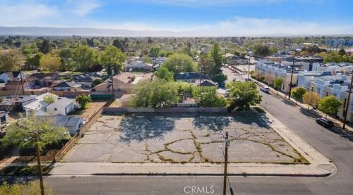 706 W Milling St, Lancaster, CA, 93534 | Card Image