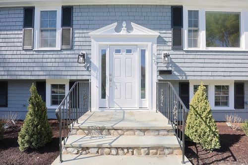 17 Hillside Dr, Cohasset, MA, 02025-1518 | Card Image