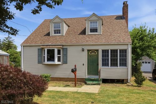 641 Greenbrook Rd, North Plainfield, NJ, 07063-1615 | Card Image