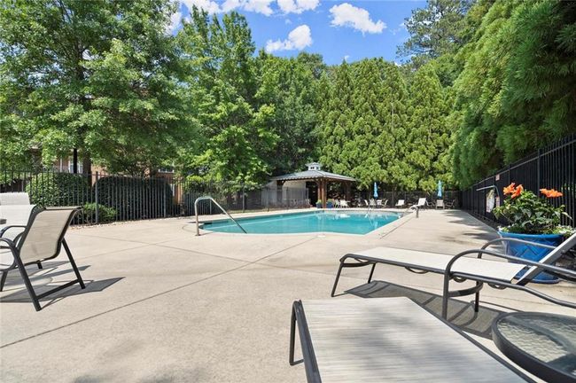 3330 Overland Dr, Condo with 2 bedrooms, 3 bathrooms and 2 parking in Roswell GA | Image 40